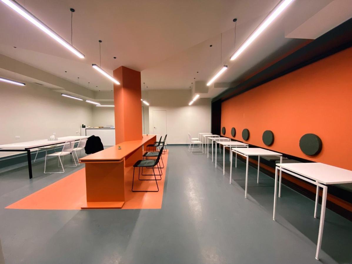 Olive Hotel Ереван Екстериор снимка